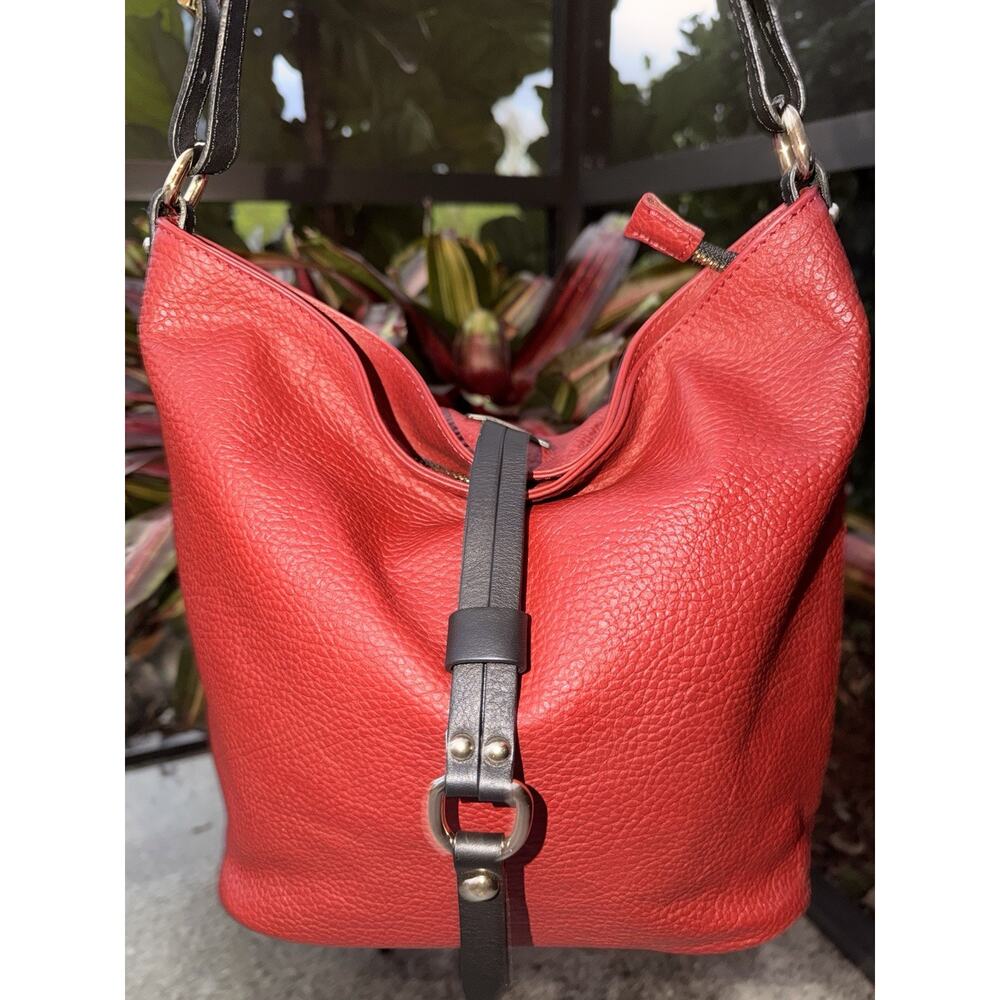 Made in Italy Pebble Leather Valentina Shoulder Bag Black Handle